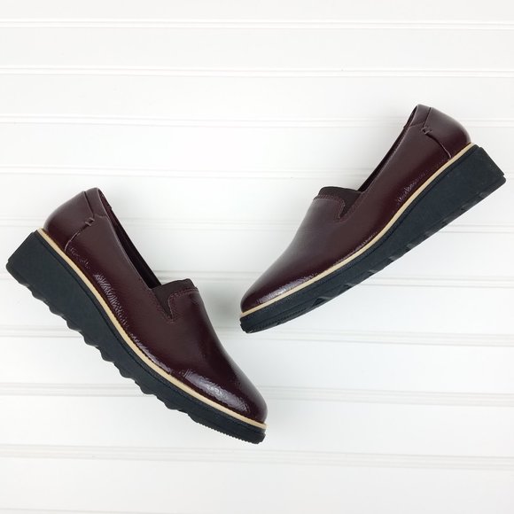 clarks patent loafers